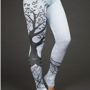 Noli Yoga tree of life leggings